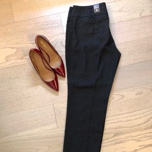 NWT Dress pants. Cropped pants.